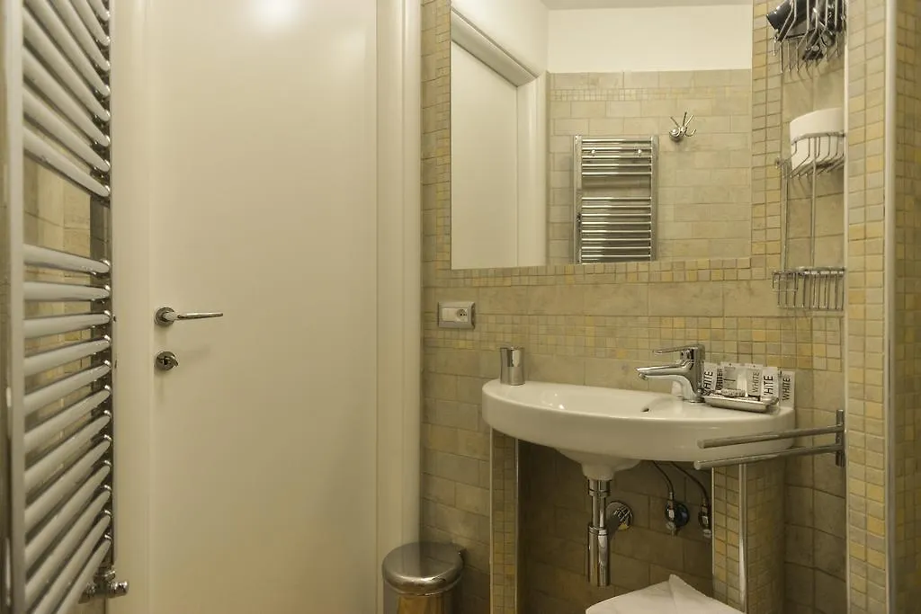 Lata Luxury Apartment Rome Italy