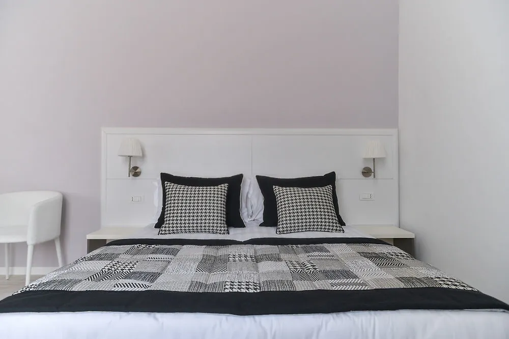 Lata Luxury Apartment Rome Italy