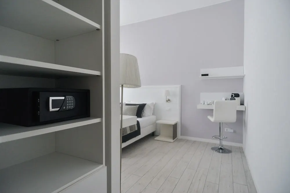 Lata Luxury Apartment Rome 0*,  Italy
